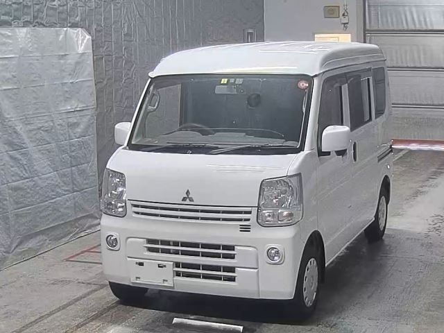 1376 Mitsubishi Minicab van DS17V 2017 г. (HERO)